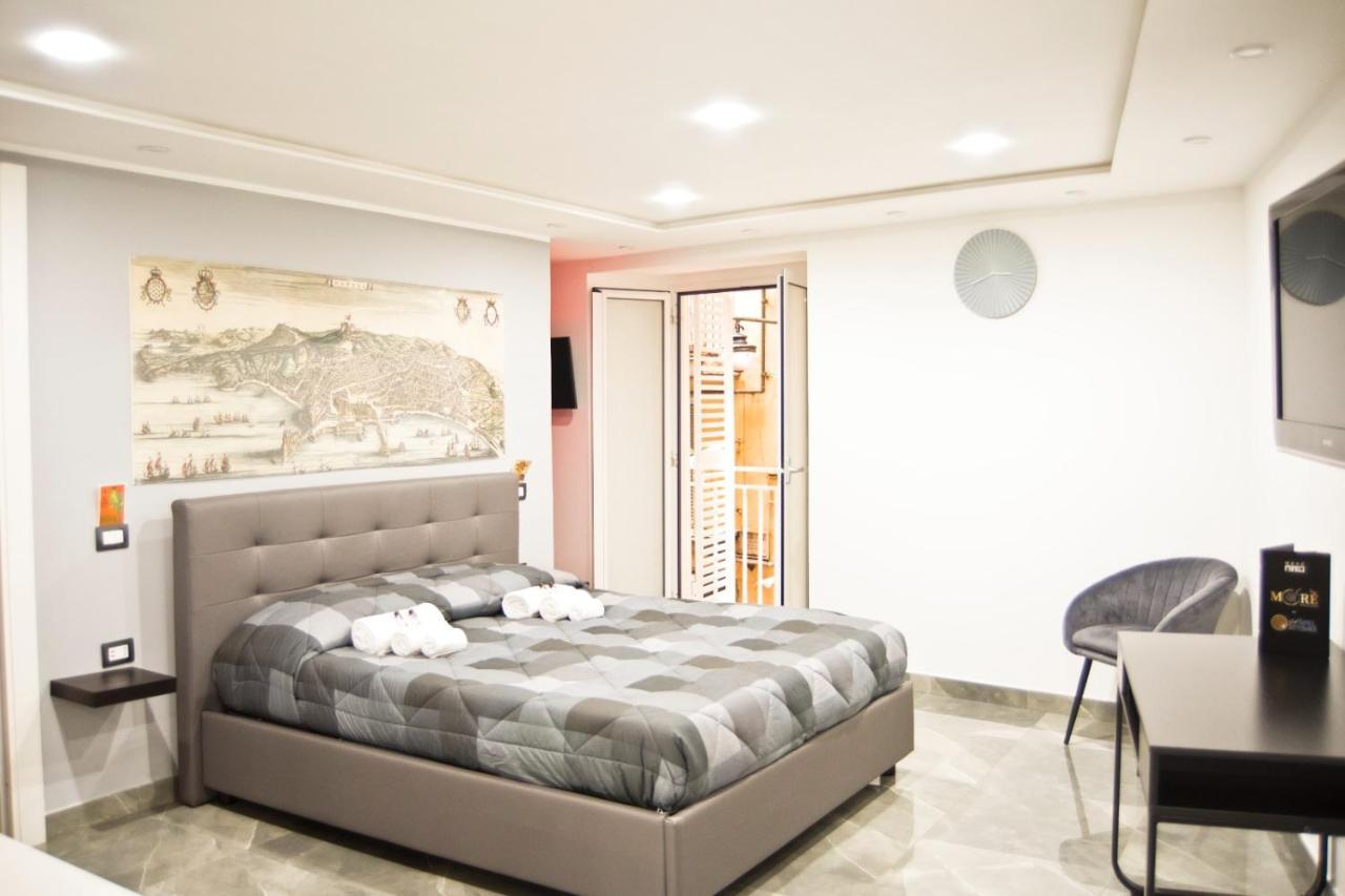 Suite Napoli Sotterranea Con Jacuzzi المظهر الخارجي الصورة