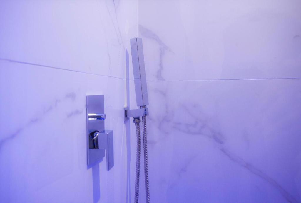 Suite Napoli Sotterranea Con Jacuzzi المظهر الخارجي الصورة