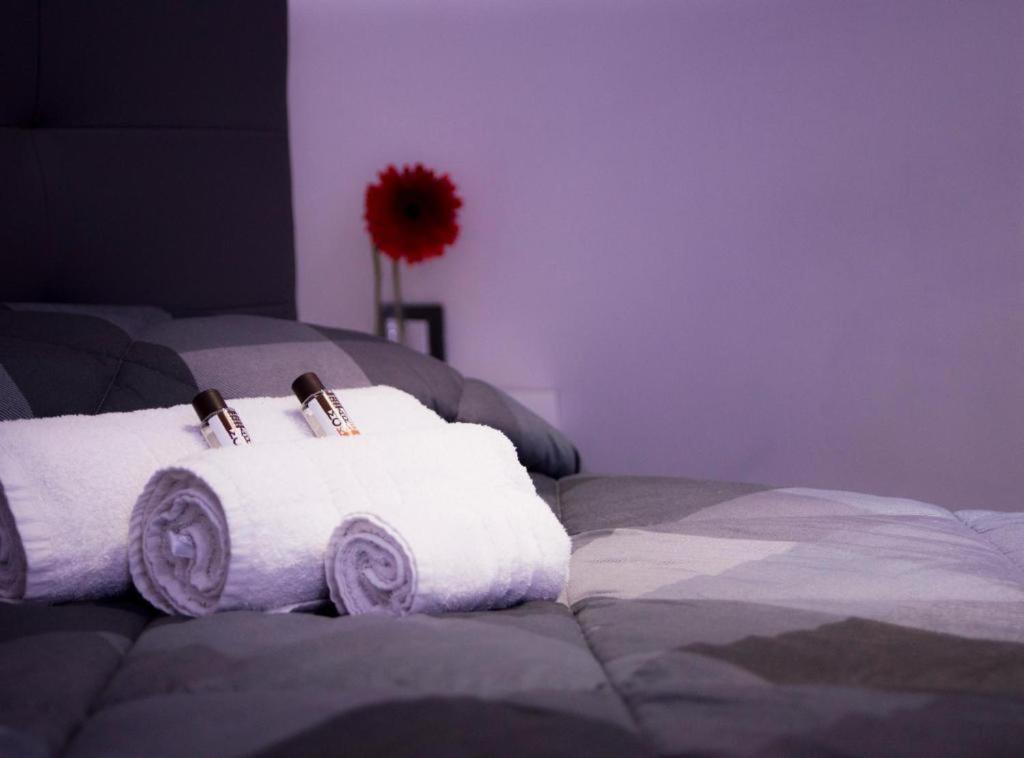 Suite Napoli Sotterranea Con Jacuzzi المظهر الخارجي الصورة